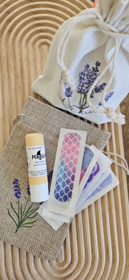 שק בד עם המשחה בקאפ גלוס ופלסטרים